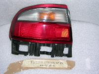 Fanalino Posteriore Sinistro Toyota Carina 5 Porte  02/1996 - 12/1997
