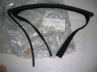 Canalino Scendente Porta Post. Sinistro  Fiat Stilo 5 Porte