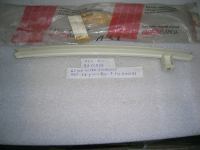 Guida Vetro Scendente Anteriore Destro Fiat 131