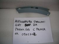 Modanatura Paraurti Anteriore Destro Volkswagen Passat 05