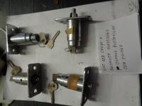 Pulsante Con Chiave Per  Portellone Cofano Posteriore Fiat 128 Coupe S