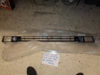 Griglia Paraurti Anteriore Inferiore Centrale Con Fori Fendinebbia Seat Ibiza 1993-1996