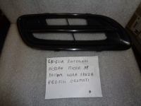 Griglia Anteriore Destra Nera Nissan Micra 1998