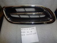 Griglia Fendienbbia Destra Nera/Cromata Nissan Micra 1998>